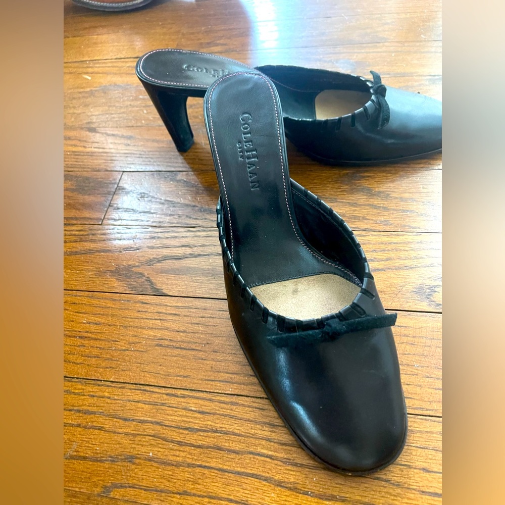 COLE HAAN Black leather shoes